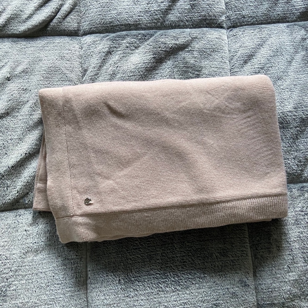 Lululemon divinity scarf/poncho/wrap